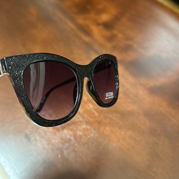 GUESS Black Glitter Sunglasses main image 6